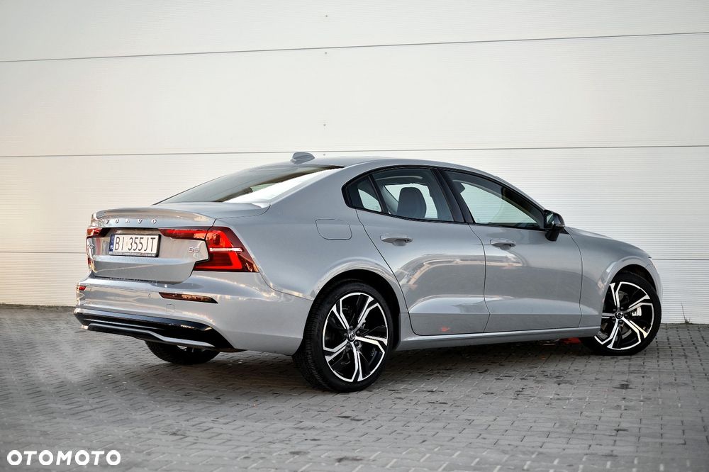 Volvo S60 B5 B Ultimate Dark - 15