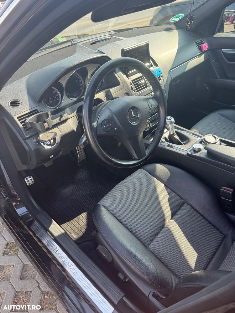 Mercedes-Benz C - 6