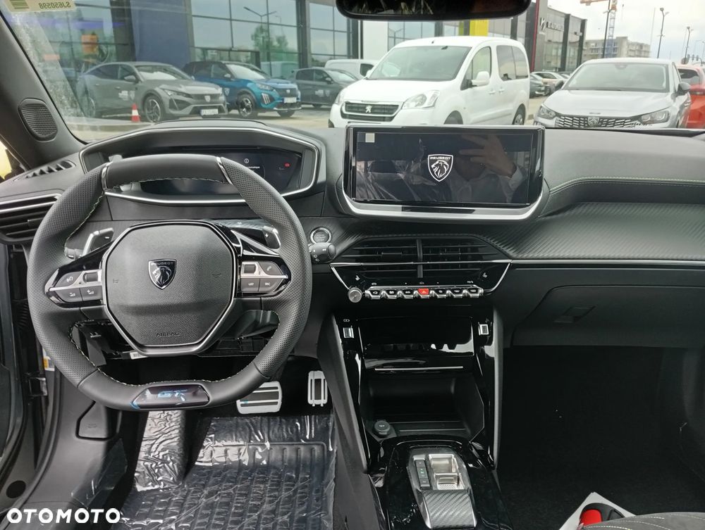 Peugeot 2008 - 7