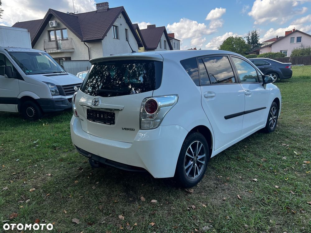 Toyota Verso 1.8 Premium MS - 5