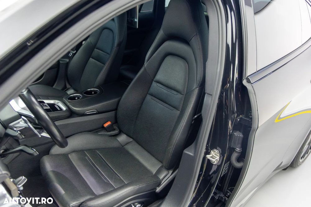 Porsche Panamera - 26
