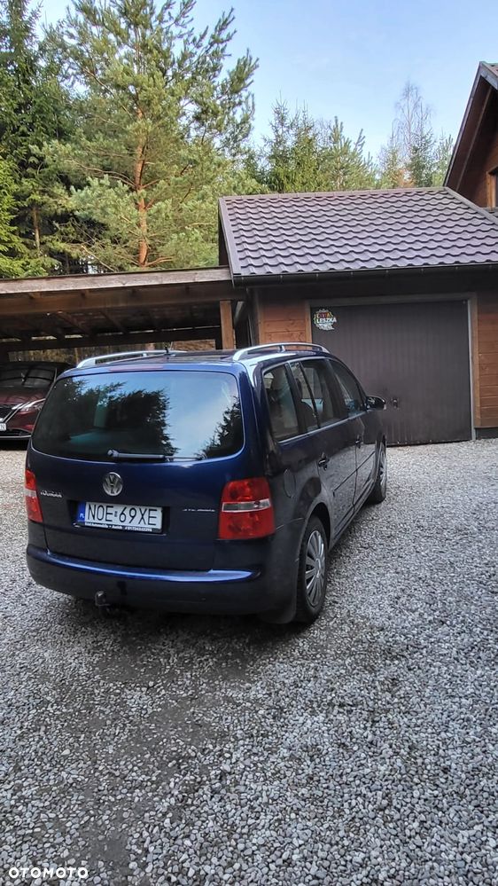 Volkswagen Touran - 5