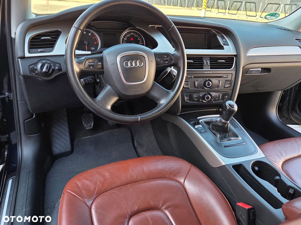 Audi A4 Avant 2.0 TFSI Ambiente - 27
