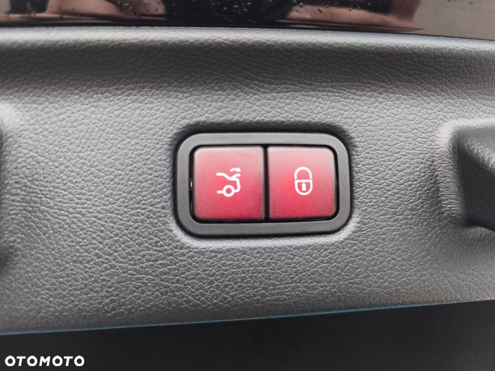 Mercedes-Benz Klasa S - 25