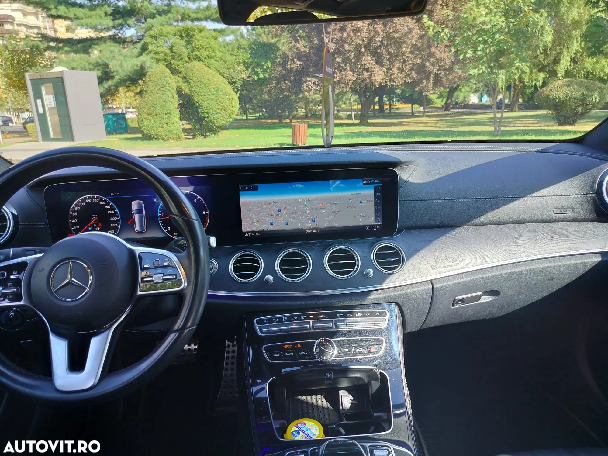 Mercedes-Benz E 220 d 4Matic T All-Terrain 9G-TRONIC Exclusive - 11