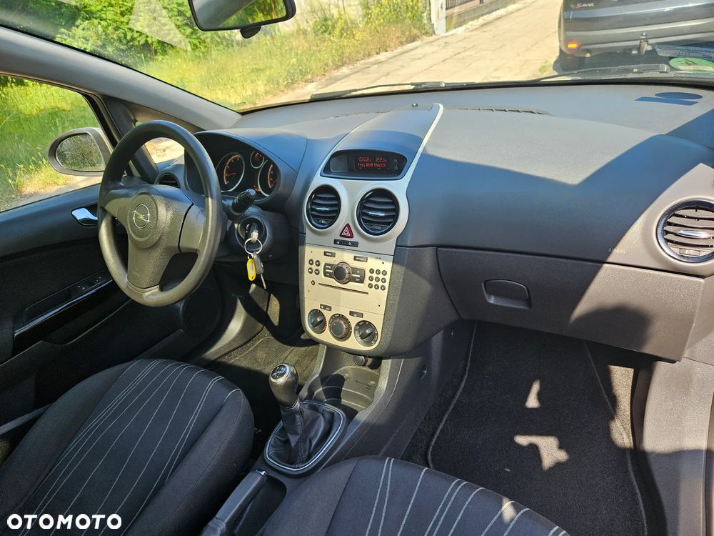 Opel Corsa 1.2 16V Limited Edition - 11