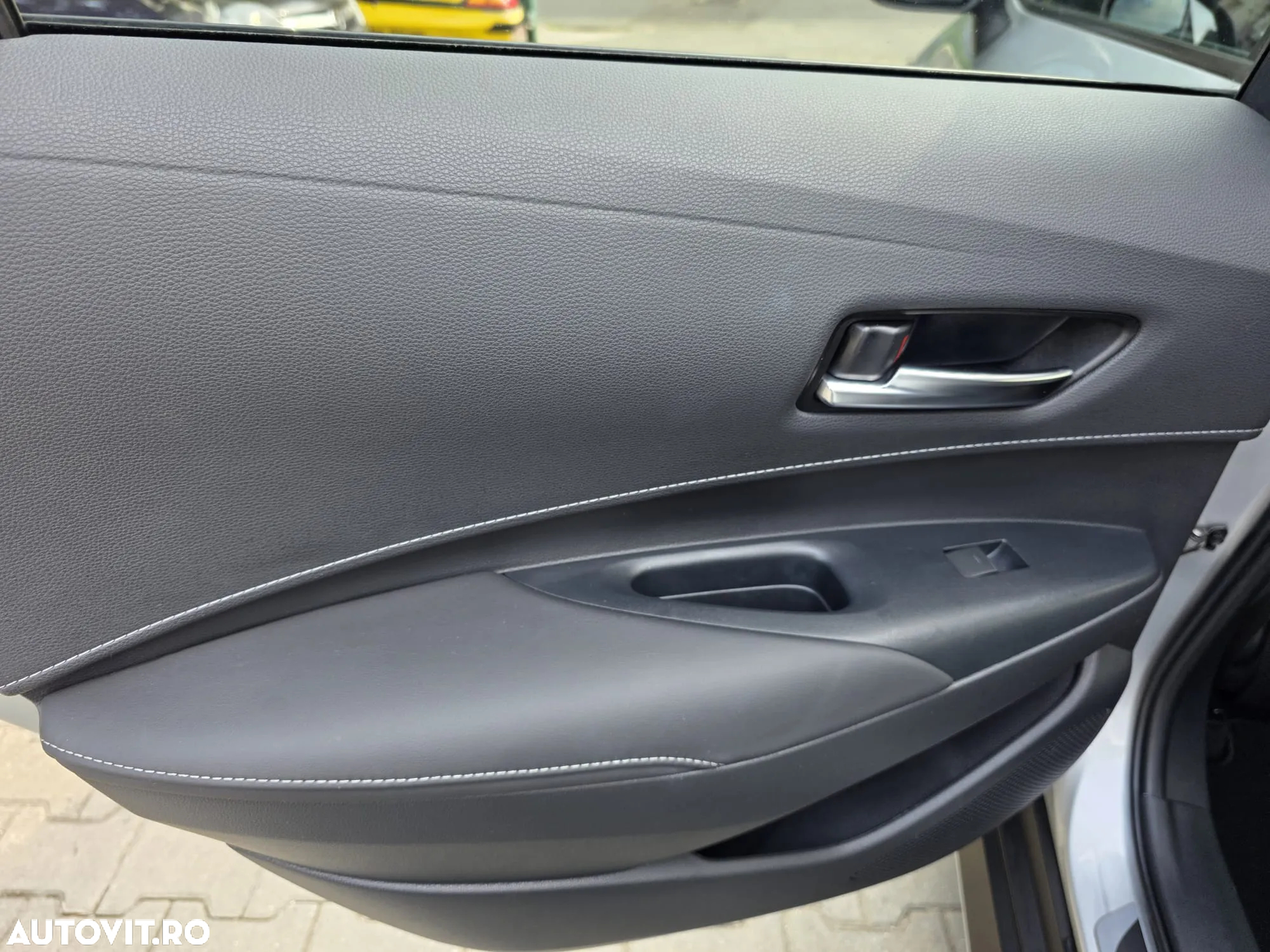 Toyota Corolla 2.0 Hybrid Touring Sports Business Edition - 20
