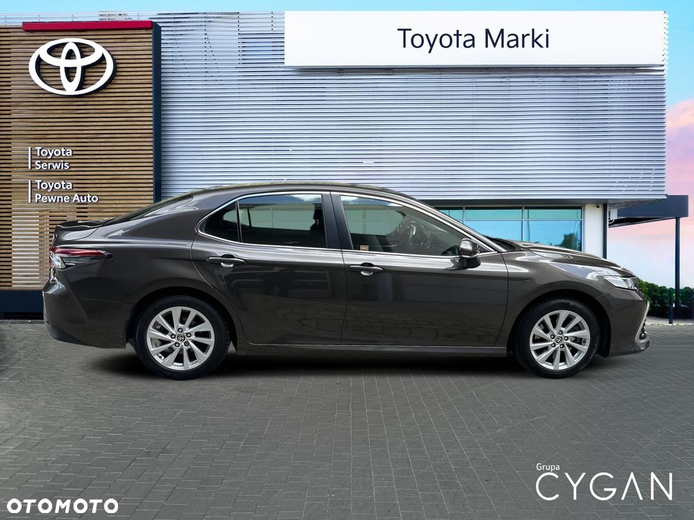 Toyota Camry 2.5 Hybrid Comfort CVT - 6