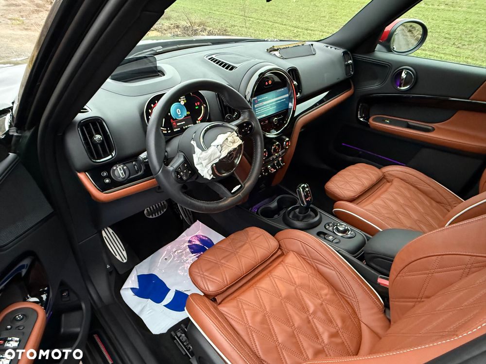 MINI John Cooper Works ALL4 sport - 11