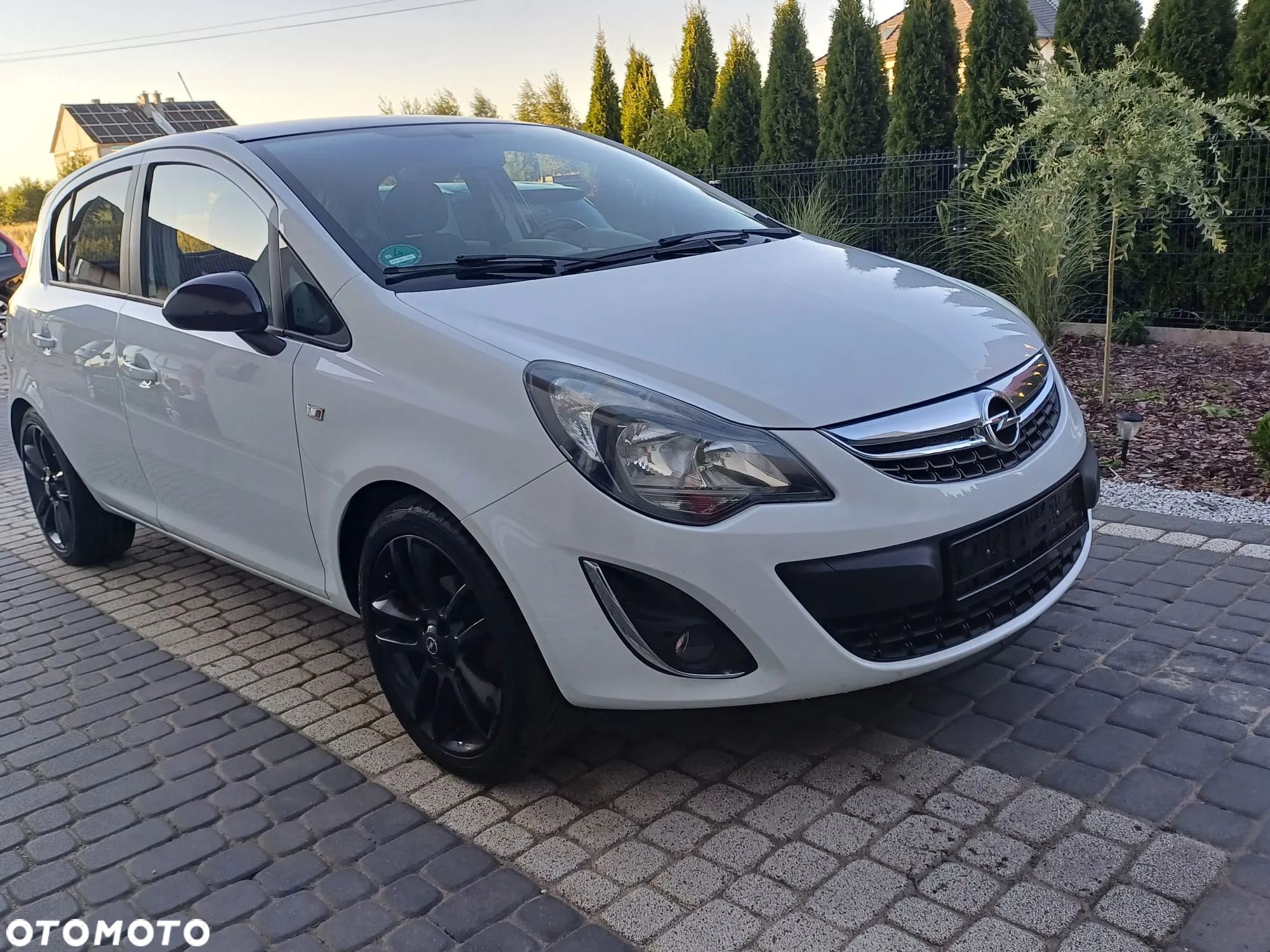 Opel Corsa 1.4 16V Sport - 1