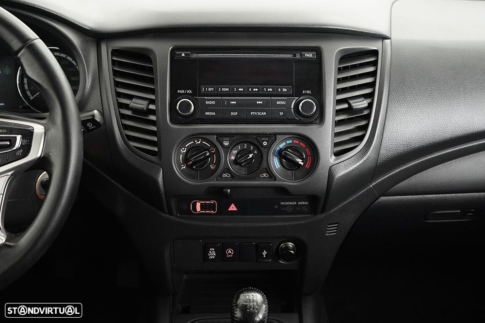 Mitsubishi L200 2.3 DI-D CD Invite 4WD - 9