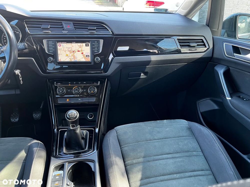 Volkswagen Touran 1.6 TDI SCR BlueMotion Technology Comfortline - 6