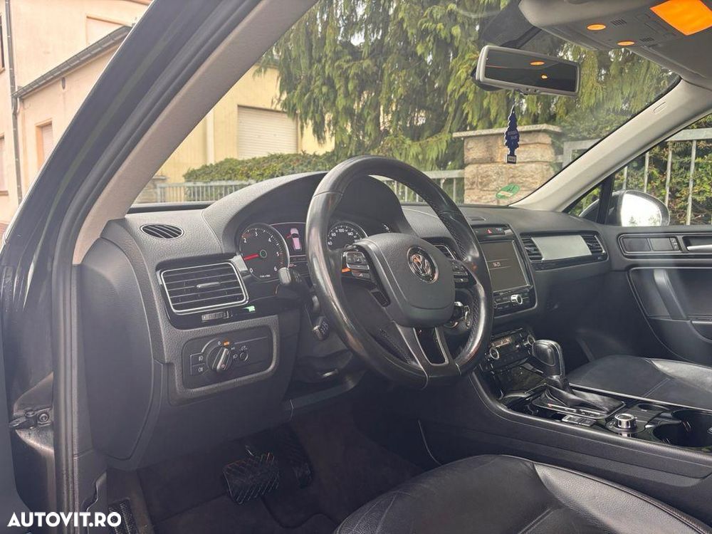 Volkswagen Touareg - 4