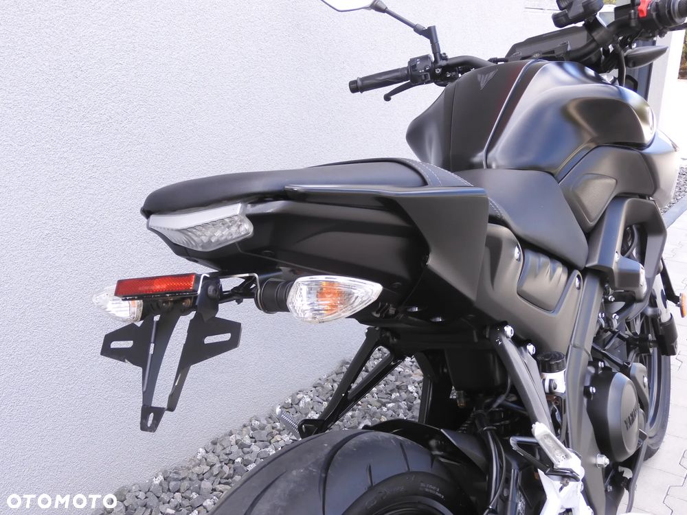 Yamaha MT - 17