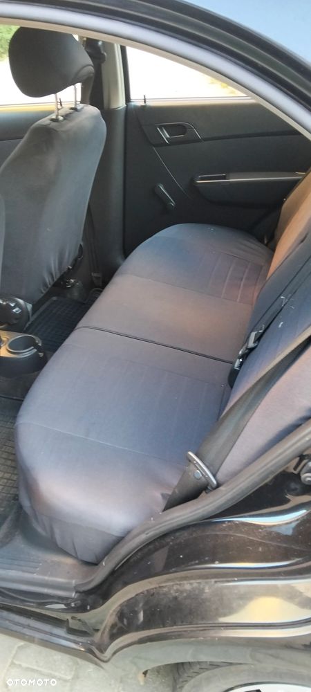 Chevrolet Aveo 1.2 16V Base - 5
