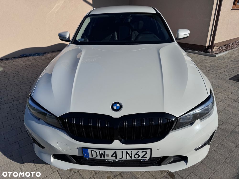 BMW Seria 3 318i - 6