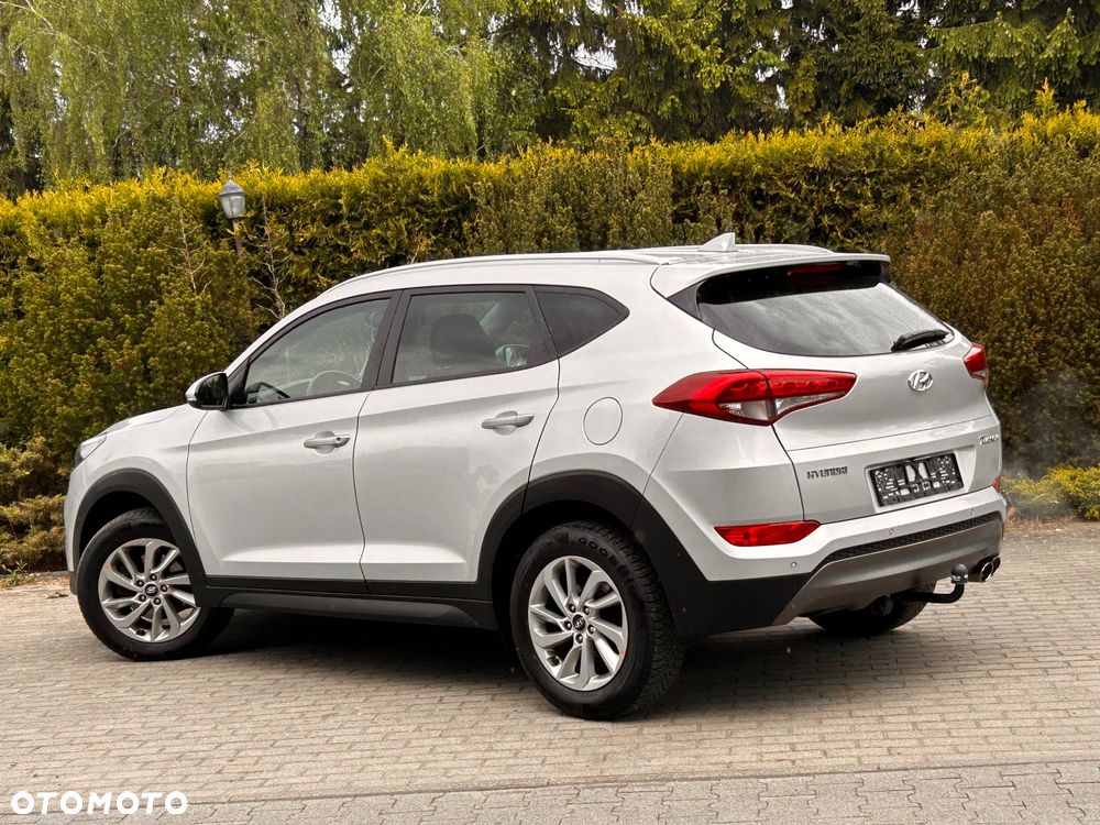 Hyundai Tucson 1.6 Turbo 2WD Navi - 16