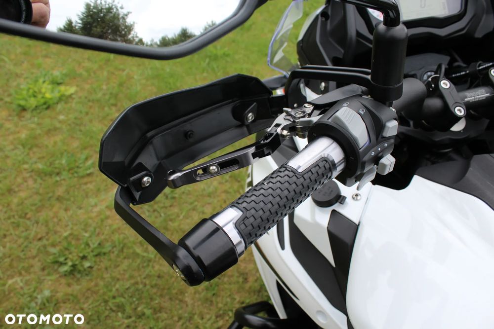 Benelli TRK 502 - 12