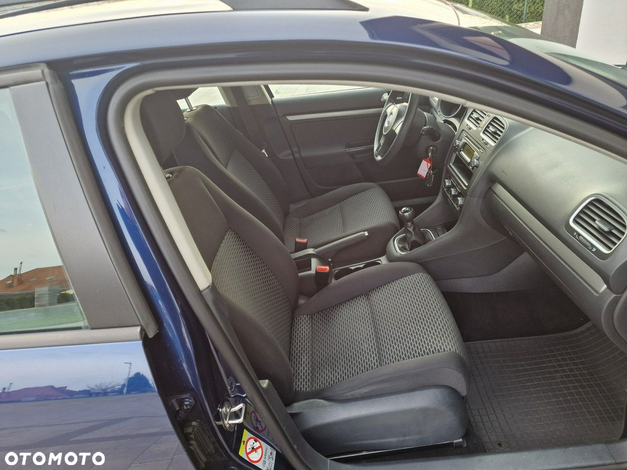Volkswagen Golf - 11