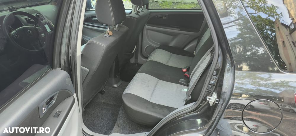 Suzuki SX4 1.6 4WD NAVI - 14
