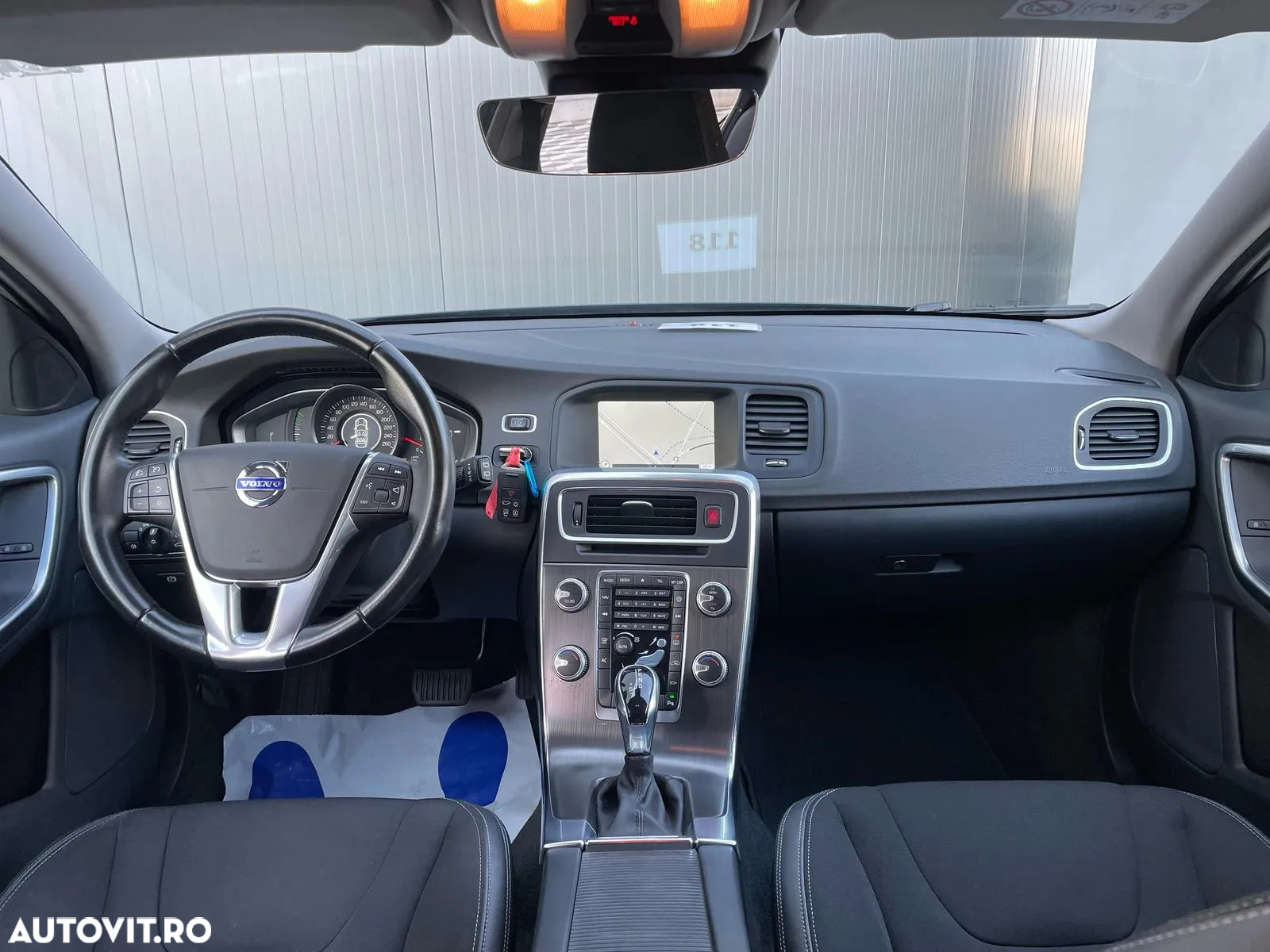 Volvo V60 D3 Geartronic Momentum Pro - 16