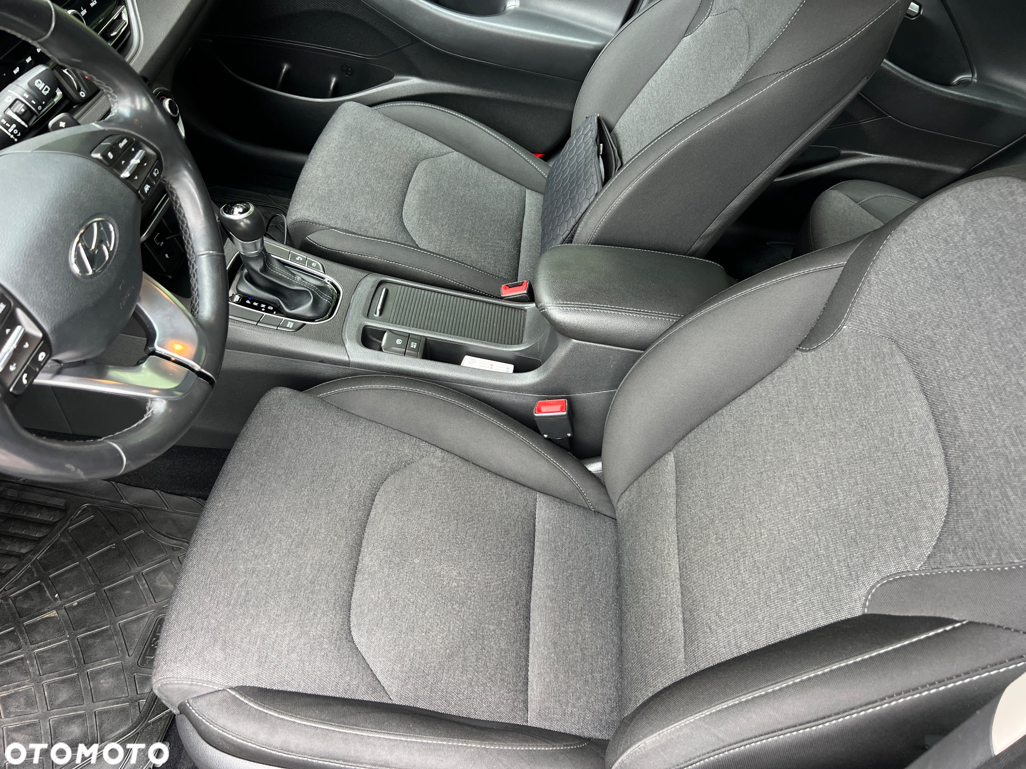 Hyundai i30 Kombi 1.6 CRDI DCT EDITION 30+ - 19