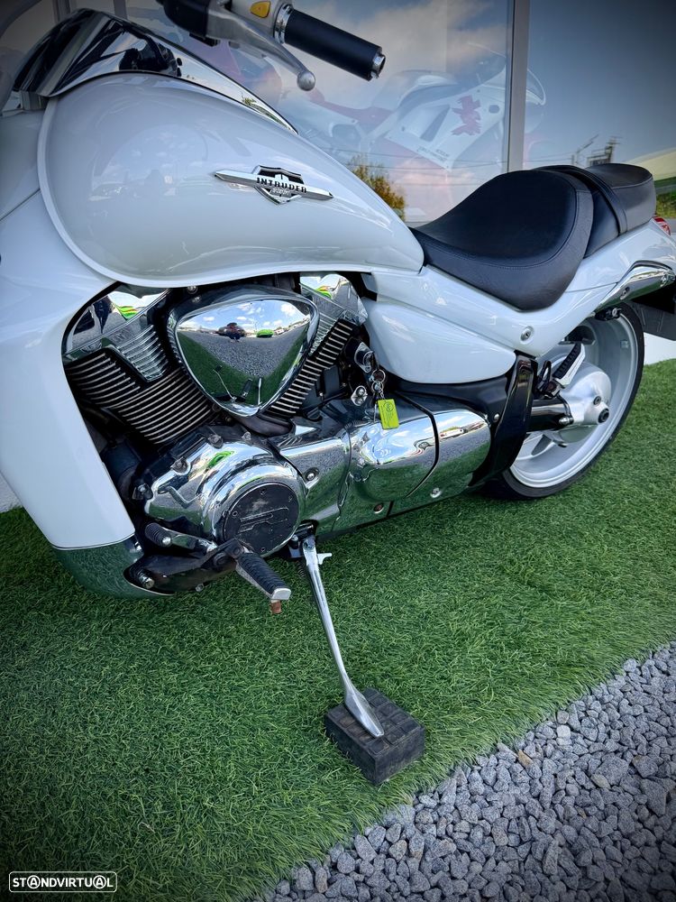 Suzuki Intruder M1800 R - 3