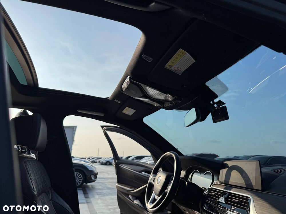 BMW Seria 5 530i M Sport sport - 25