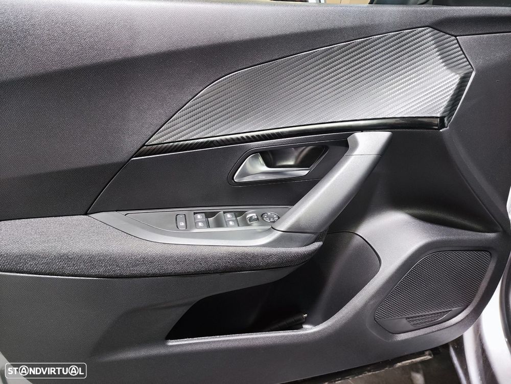 Peugeot 2008 1.2 PureTech Style - 8