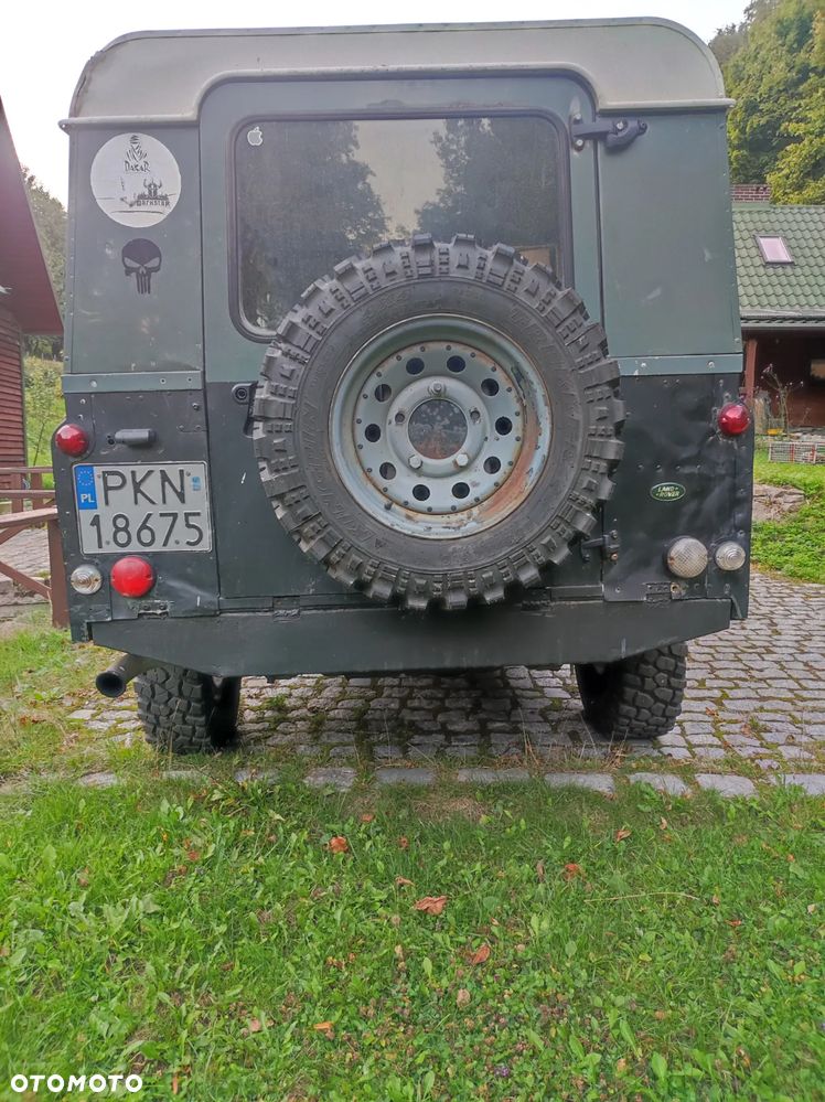 Land Rover Defender 110 2.5 TDI - 8