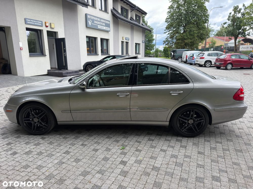 Mercedes-Benz Klasa E 500 4-Matic Elegance - 5