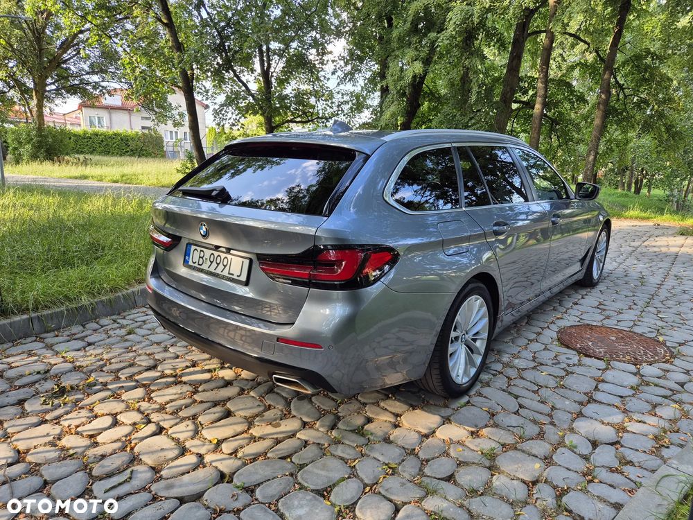 BMW Seria 5 520d xDrive - 6