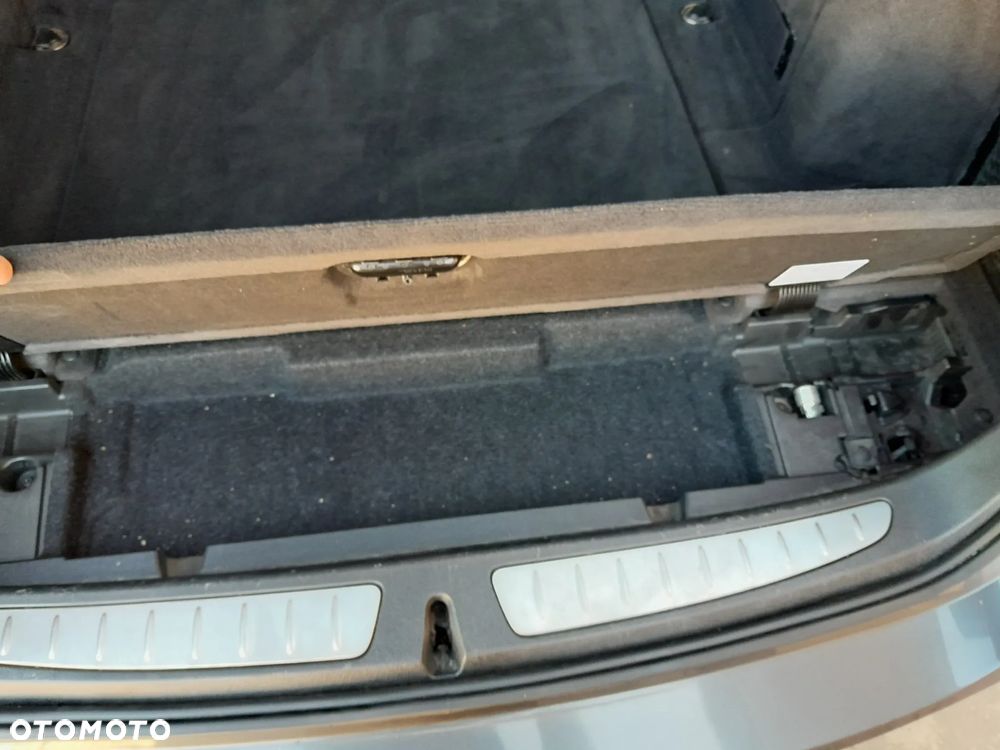 BMW Seria 3 320d - 23