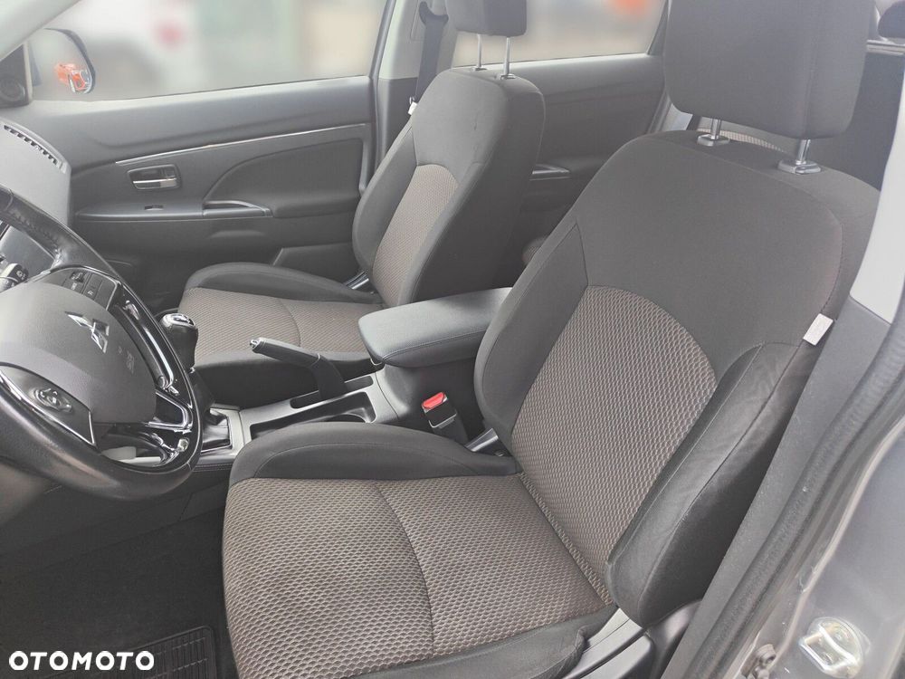 Mitsubishi ASX 1.6 Invite - 12