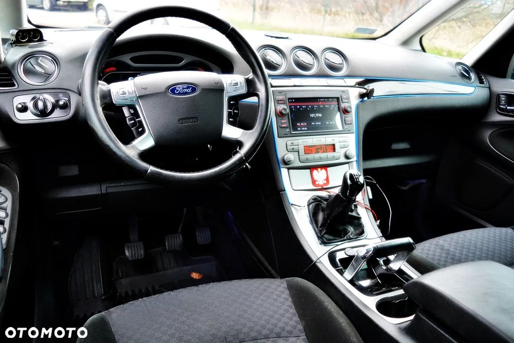 Ford Galaxy 2.0 Ghia - 5