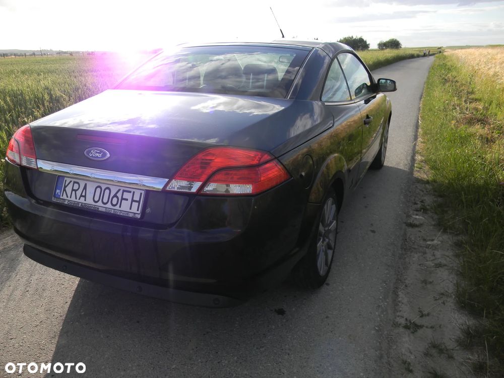 Ford Focus 2.0 16V Titanium - 6