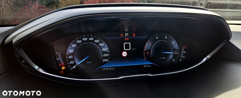 Peugeot 3008 BlueHDi 130 Stop & Start EAT8 Allure - 25