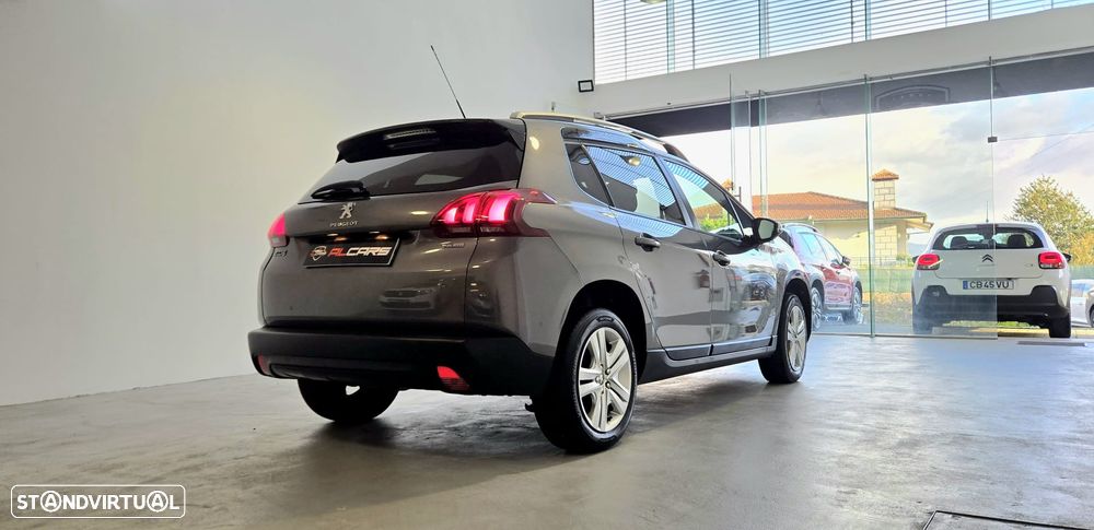 Peugeot 2008 PureTech 82 Style - 3