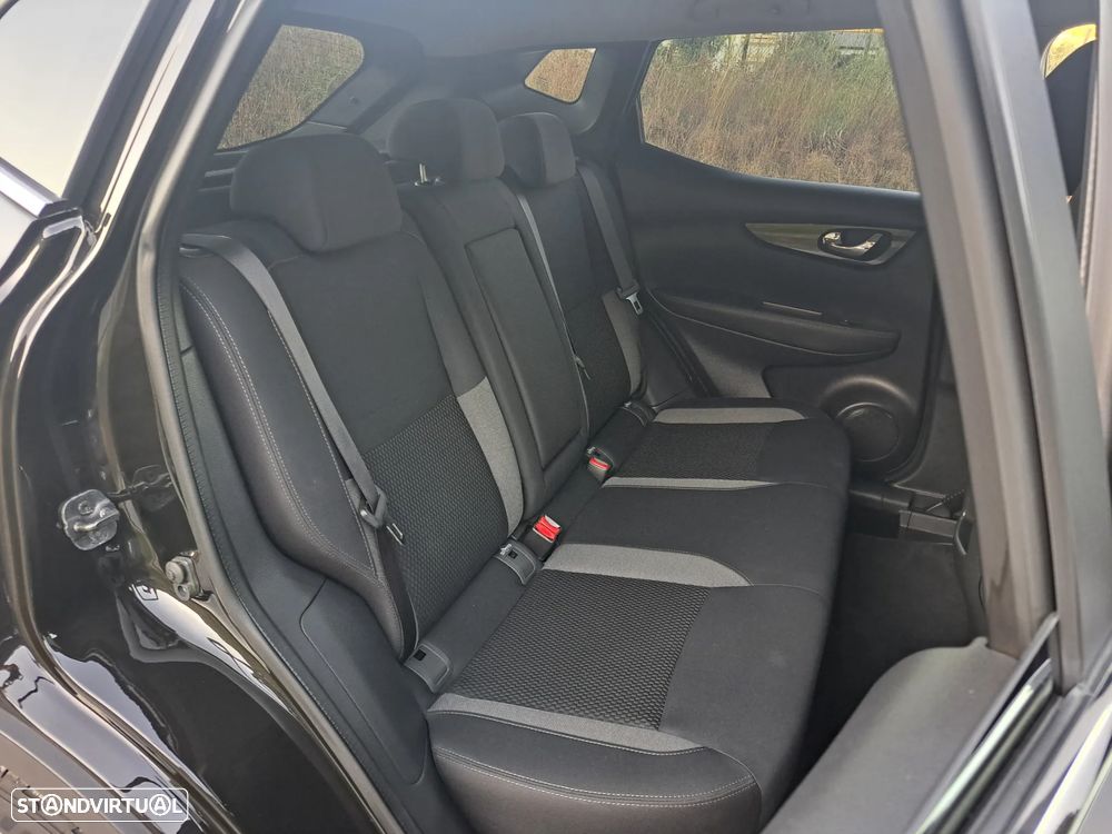 Nissan Qashqai 1.5 dCi DCT N-CONNECTA - 31