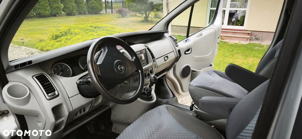 Opel Vivaro - 13