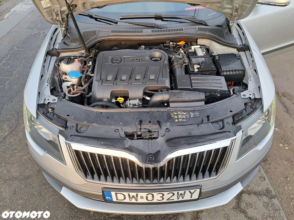 Skoda Superb 2.0 TDI Platinum Outdoor - 14