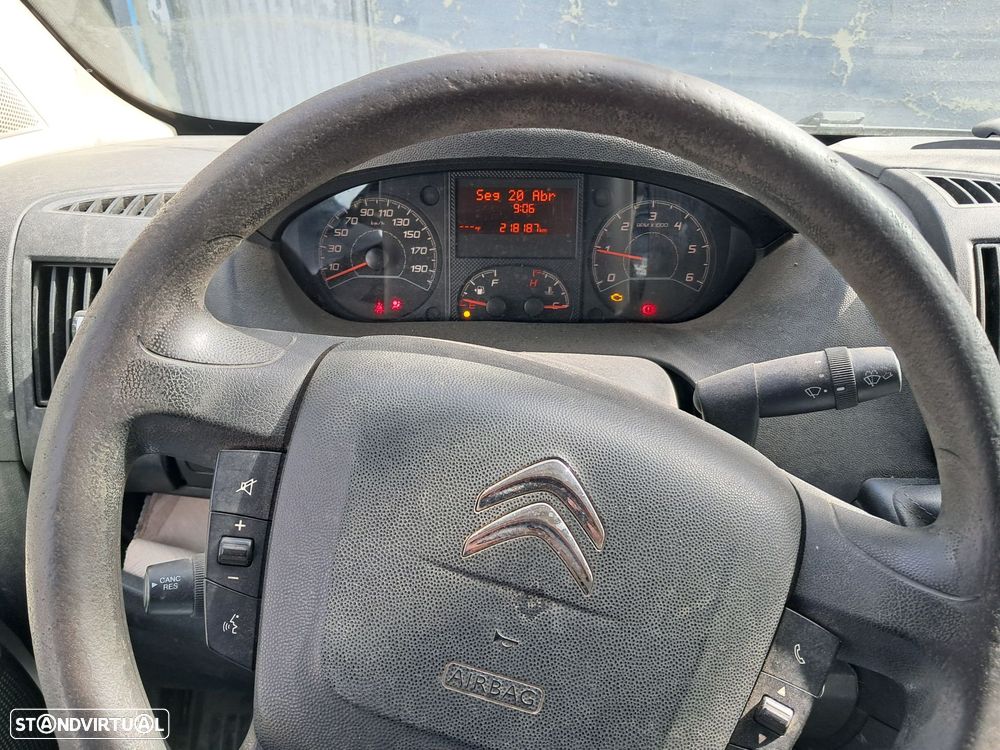 Citroën Jumper 2.0 BlueHDi 35 L3H2 - 5