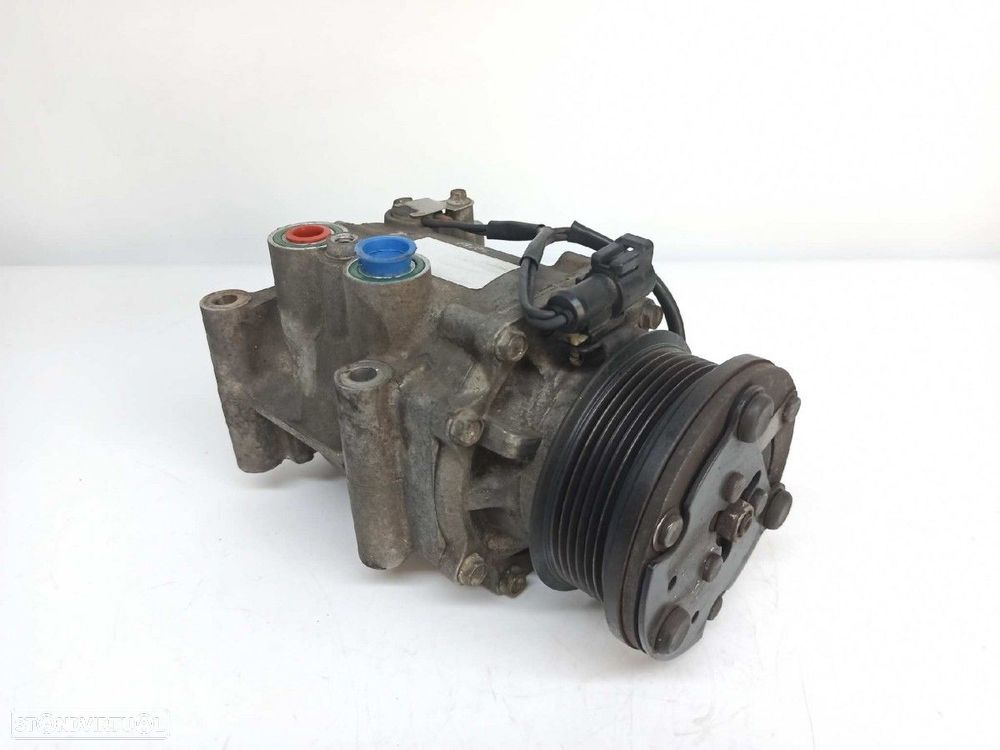 COMPRESSOR DE AR CONDICIONADO FORD FIESTA (CBK) AMBIENTE - 1
