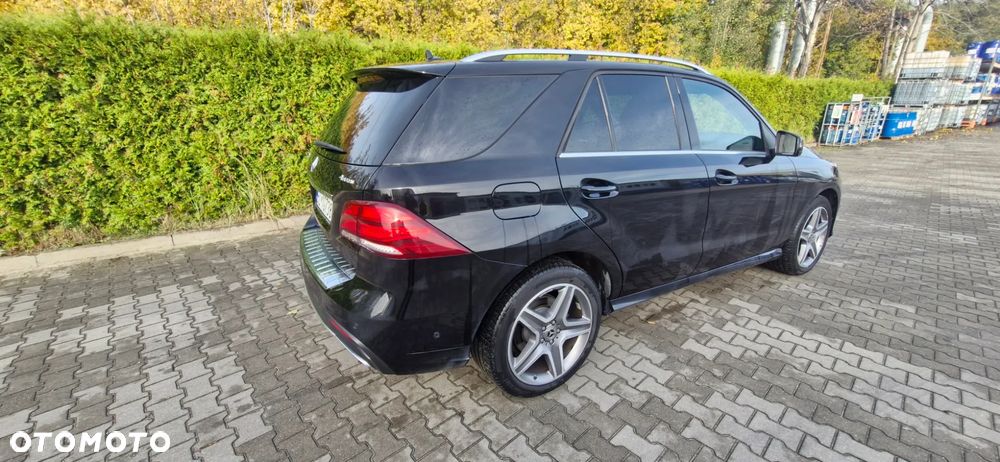 Mercedes-Benz GLE 350 d 4-Matic - 3