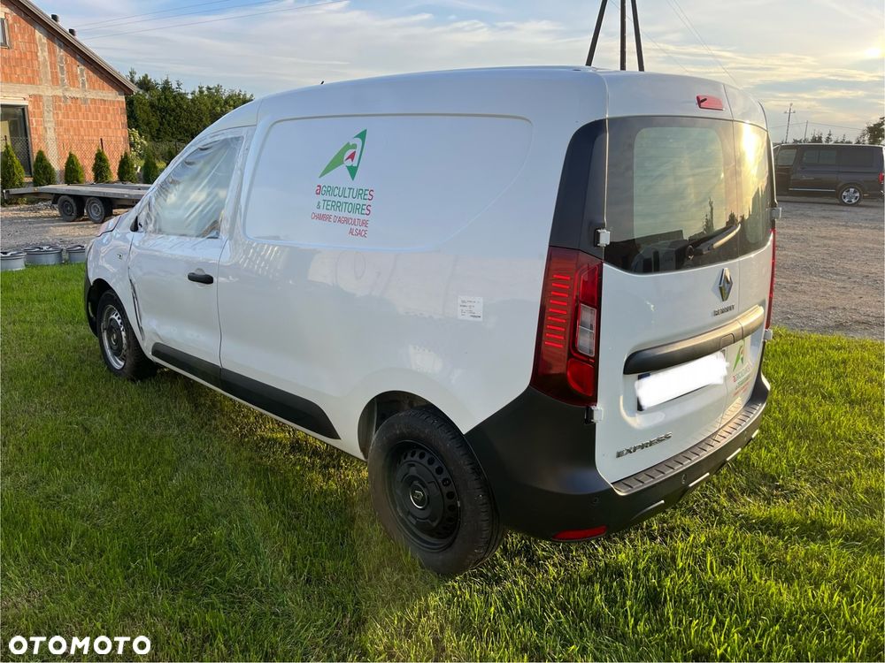 Renault Express - 6
