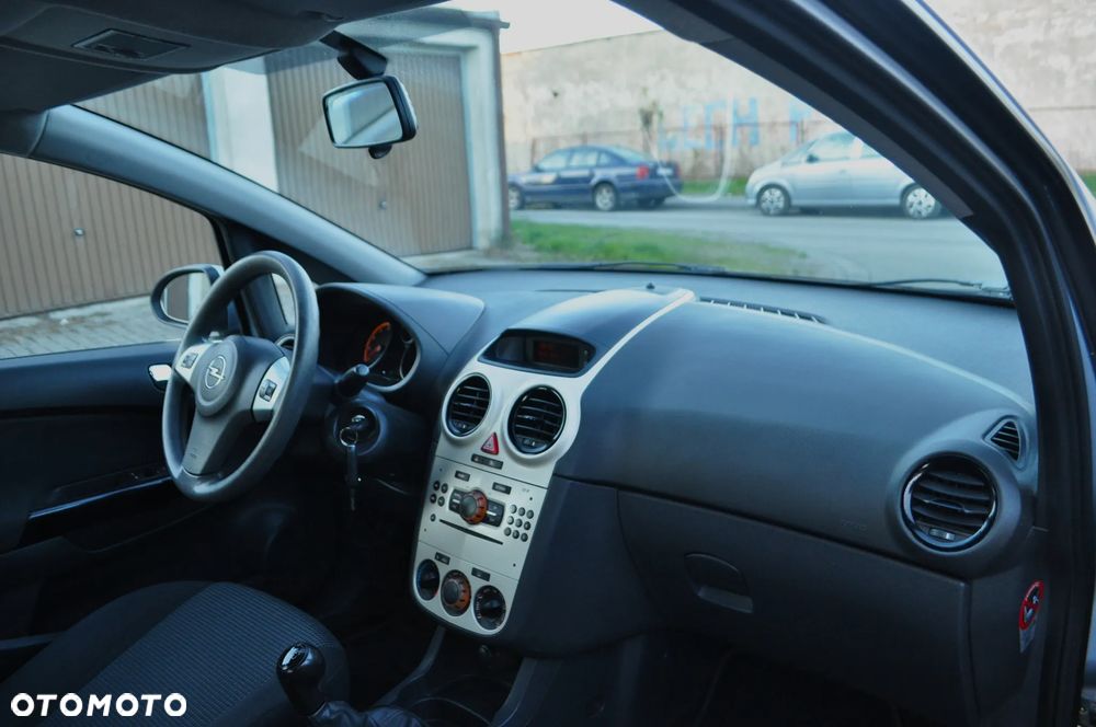 Opel Corsa 1.2 16V Essentia - 20