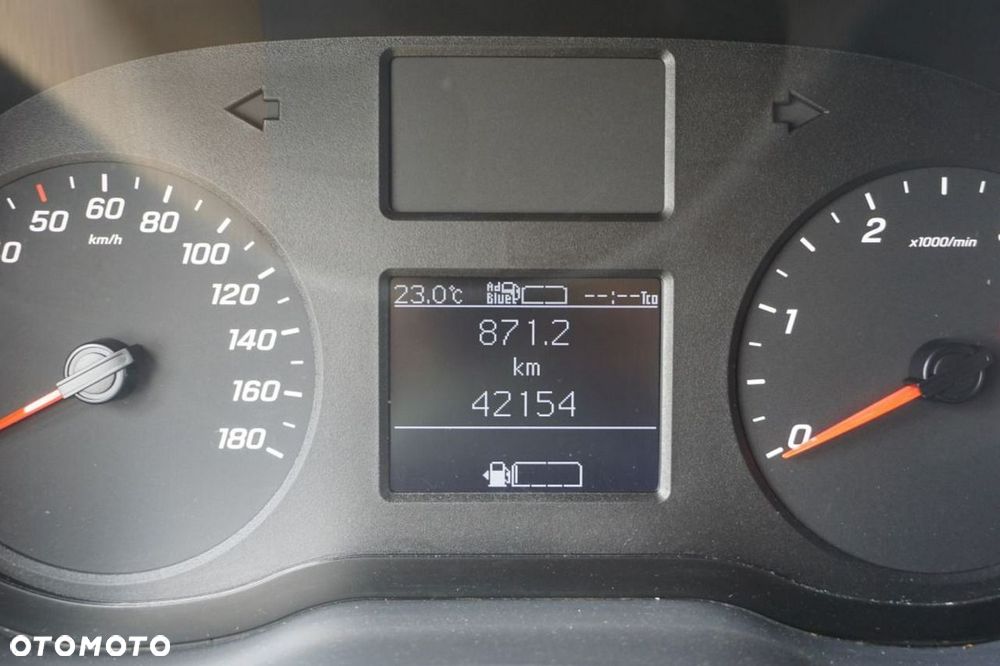 Mercedes-Benz Sprinter - 18