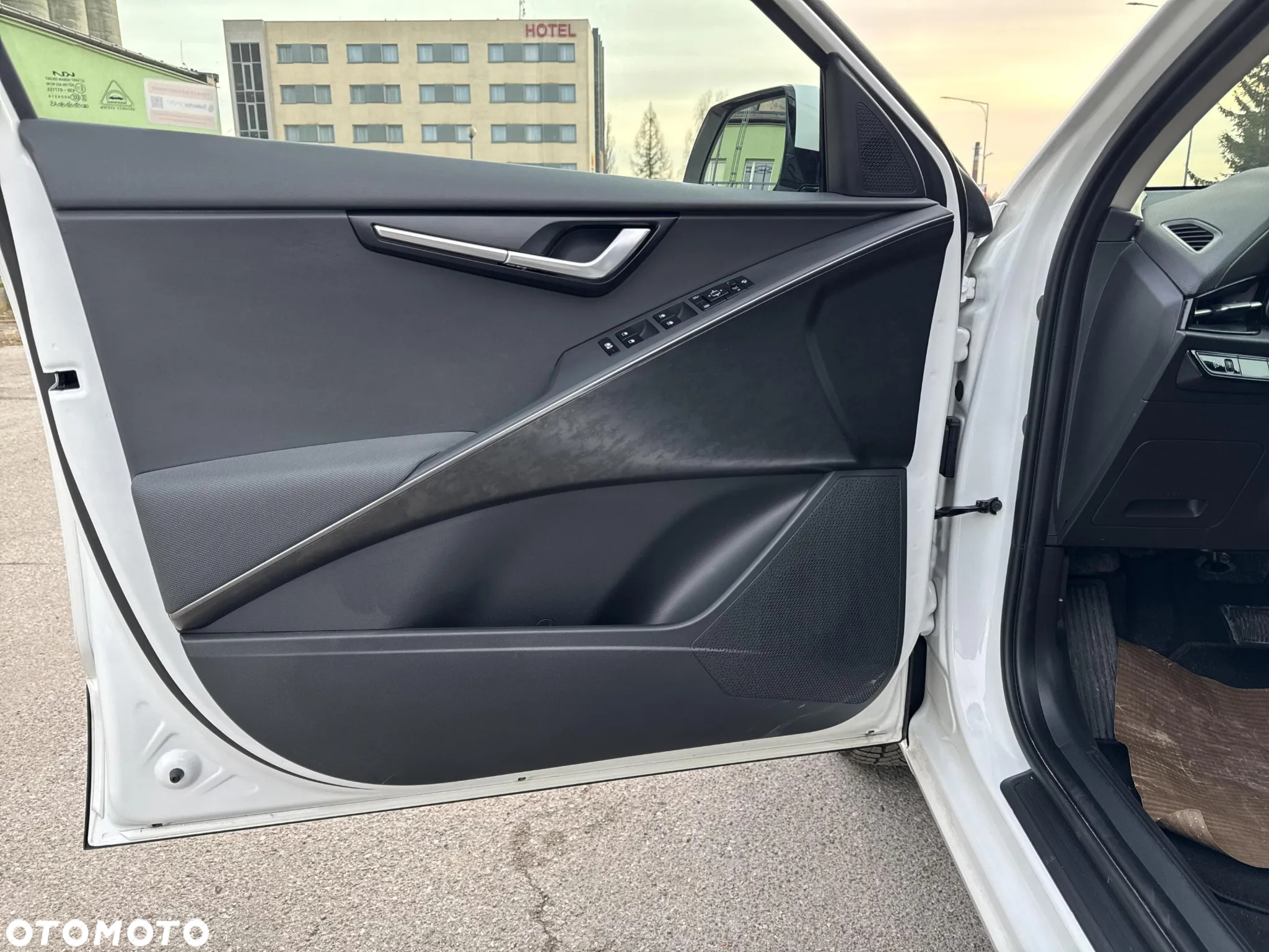 Kia Niro e-Niro 64kWh L - 10
