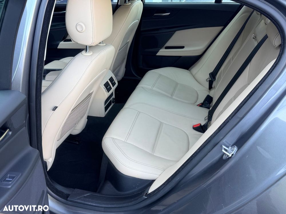 Jaguar XE 20d Aut. Prestige - 20