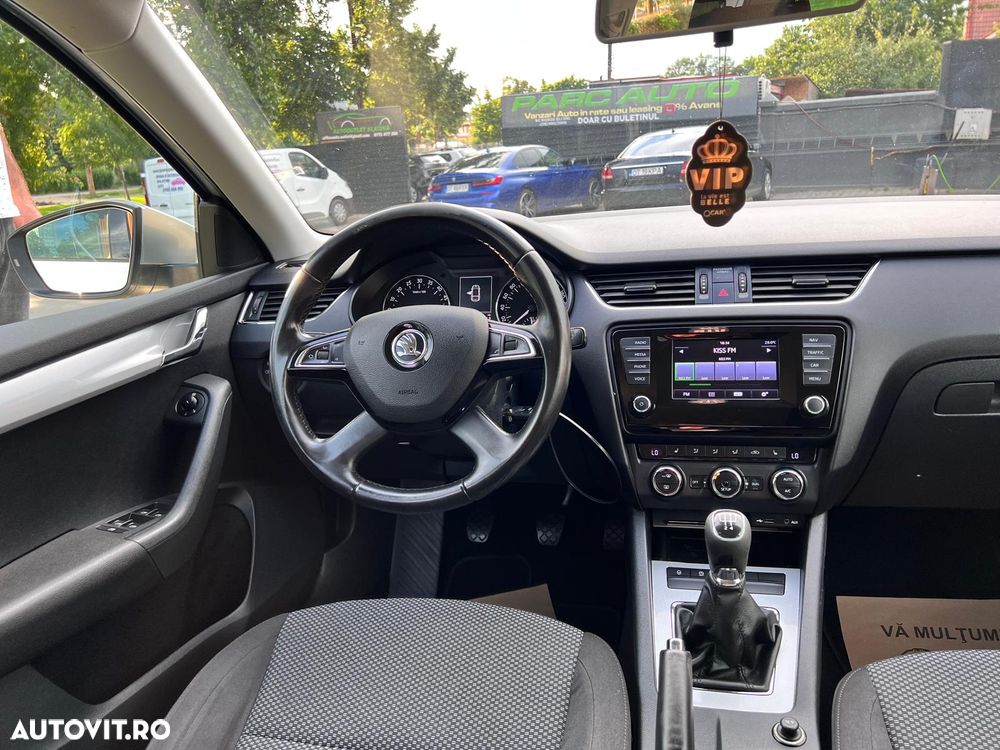 Skoda Octavia 1.6 TDI Premium Edition - 18